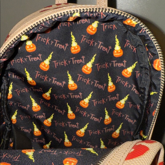 Trick R Treat Sam Loungefly Backpack - Picture 4 of 9